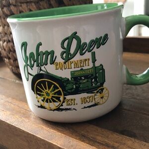 John Deere Green and Yellow Tractor Mug 21.5 mil New no chips or cracks